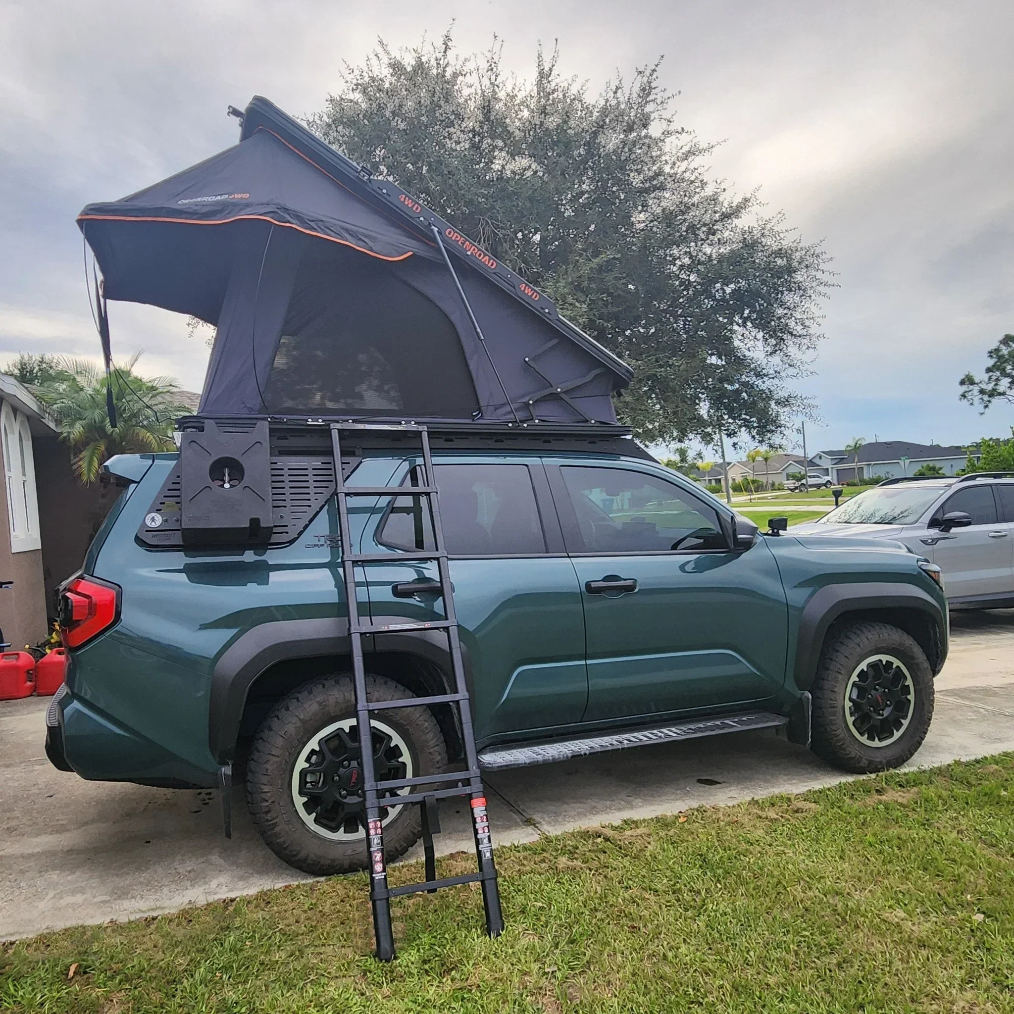 OPENROAD 270 Free Standing Awning with Aluminum Hard Shell Roof Top Tent with 13,500lbs electric winch - Image 9