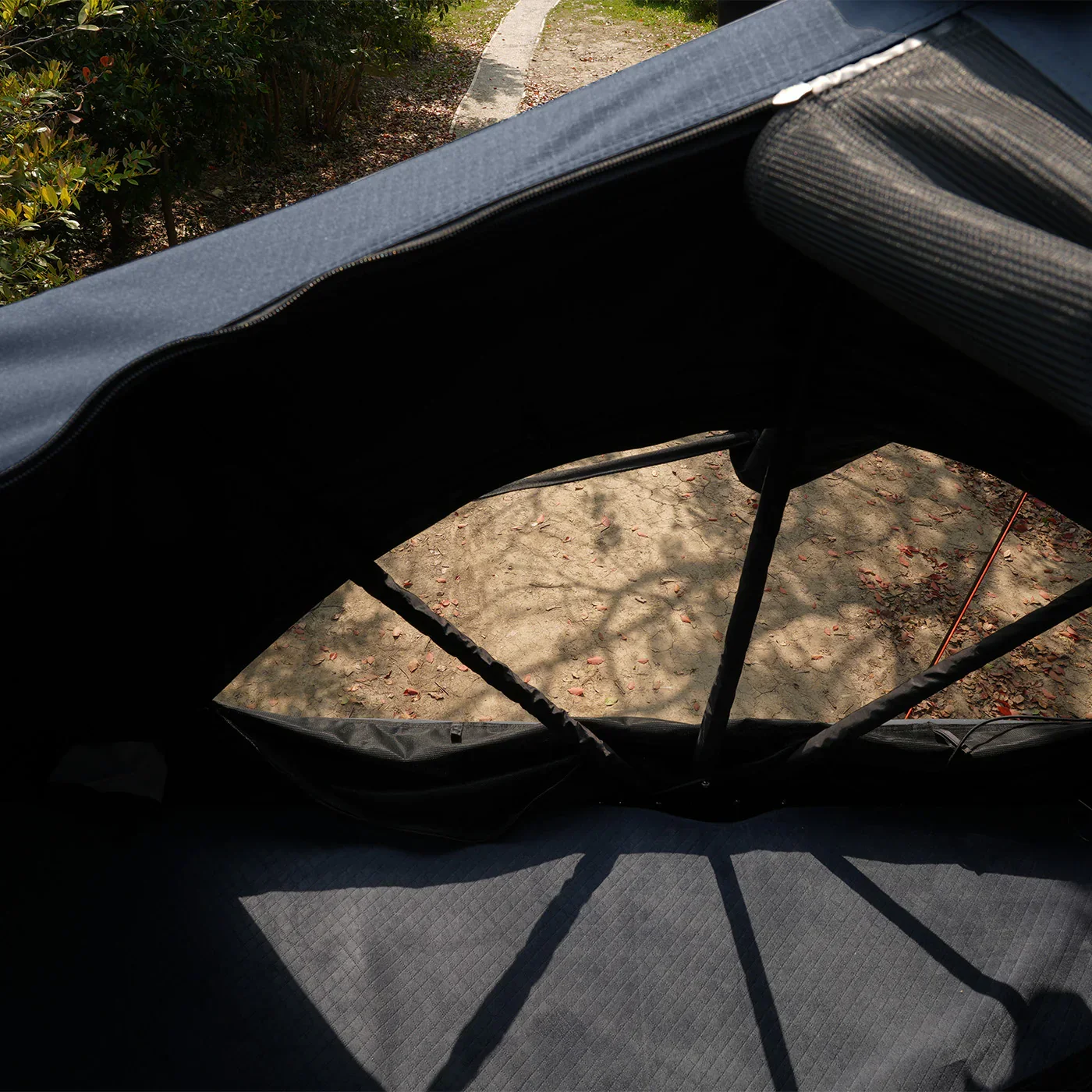 OPENROAD Family Quick-Open Soft Roof Top Tent (4-Person) - Image 11